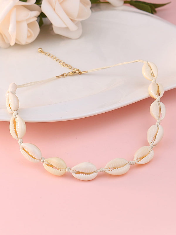 Shell Decor Necklace