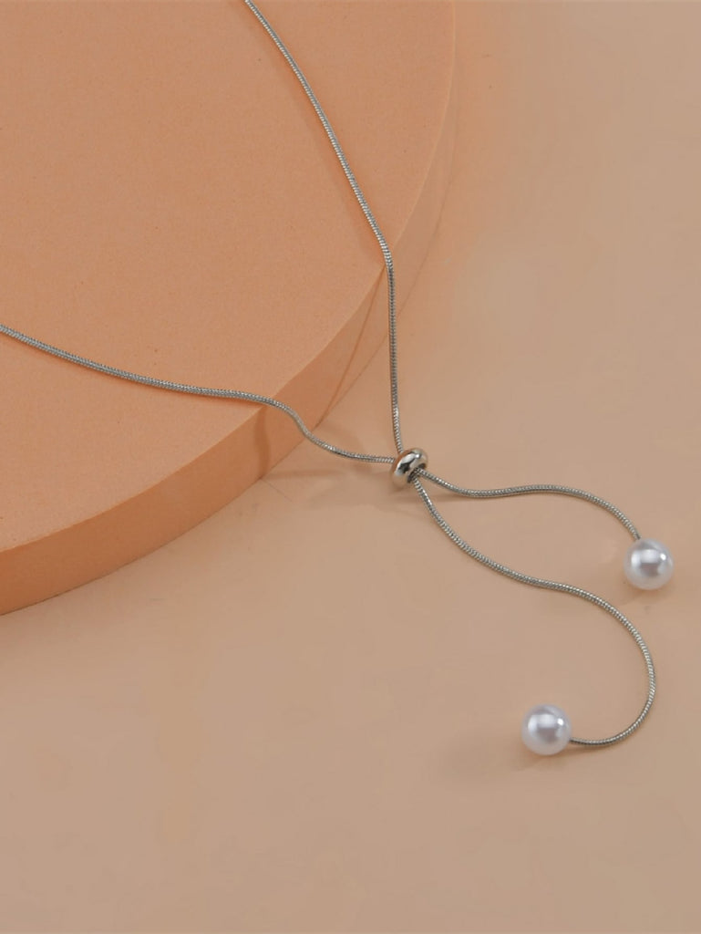 Faux Pearl Detail Necklace