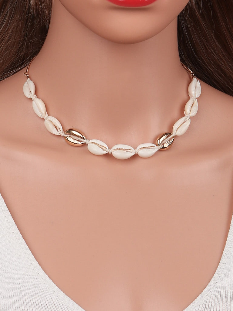 Shell Decor Necklace